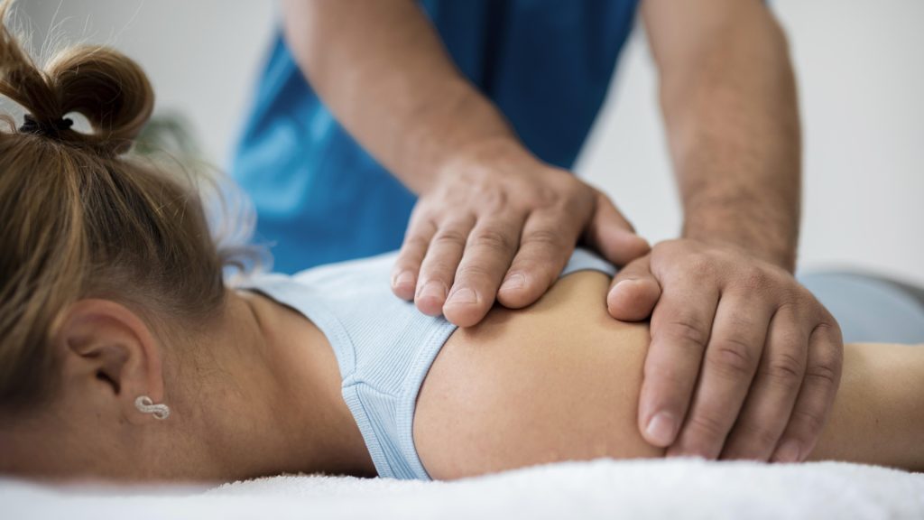 Comment choisir une mutuelle avec bon forfait ostéopathie ?